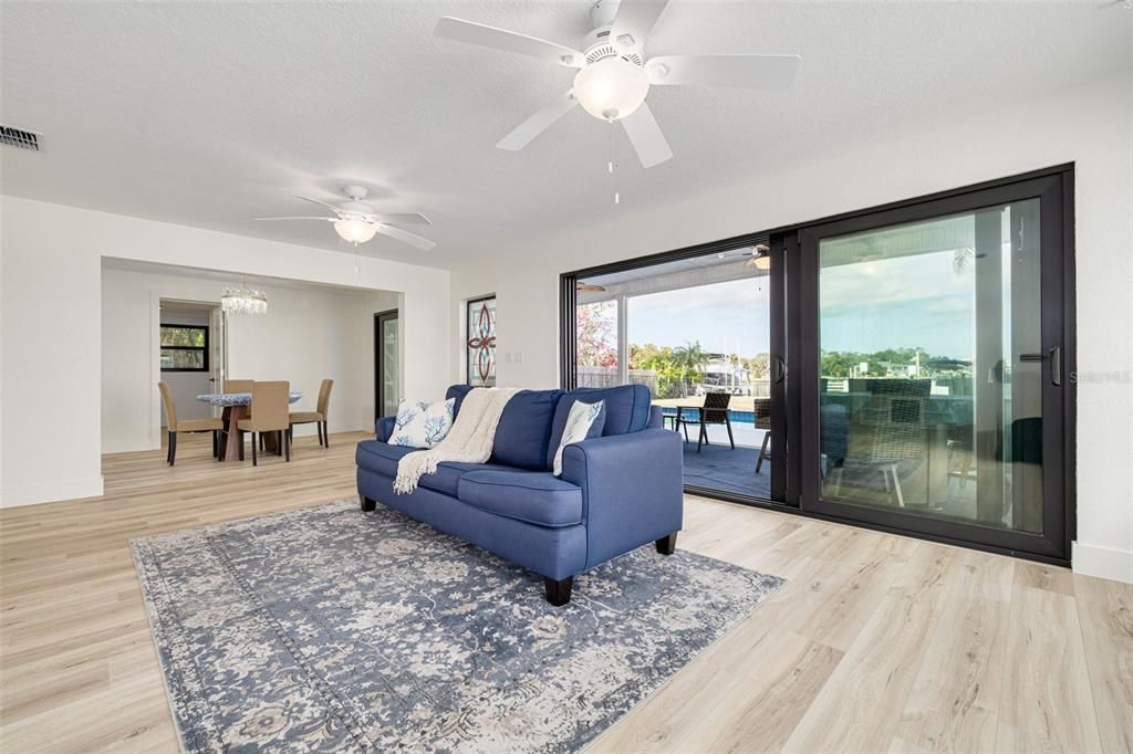 For Sale: $1,000,000 (4 beds, 2 baths, 3258 Square Feet)