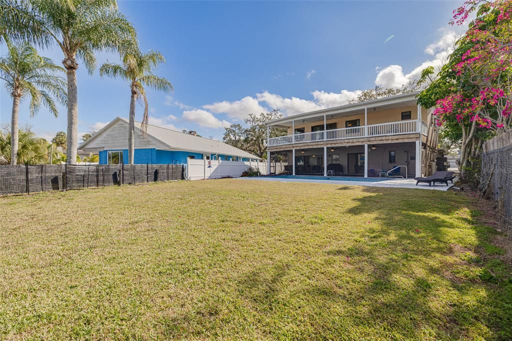For Sale: $1,000,000 (4 beds, 2 baths, 3258 Square Feet)