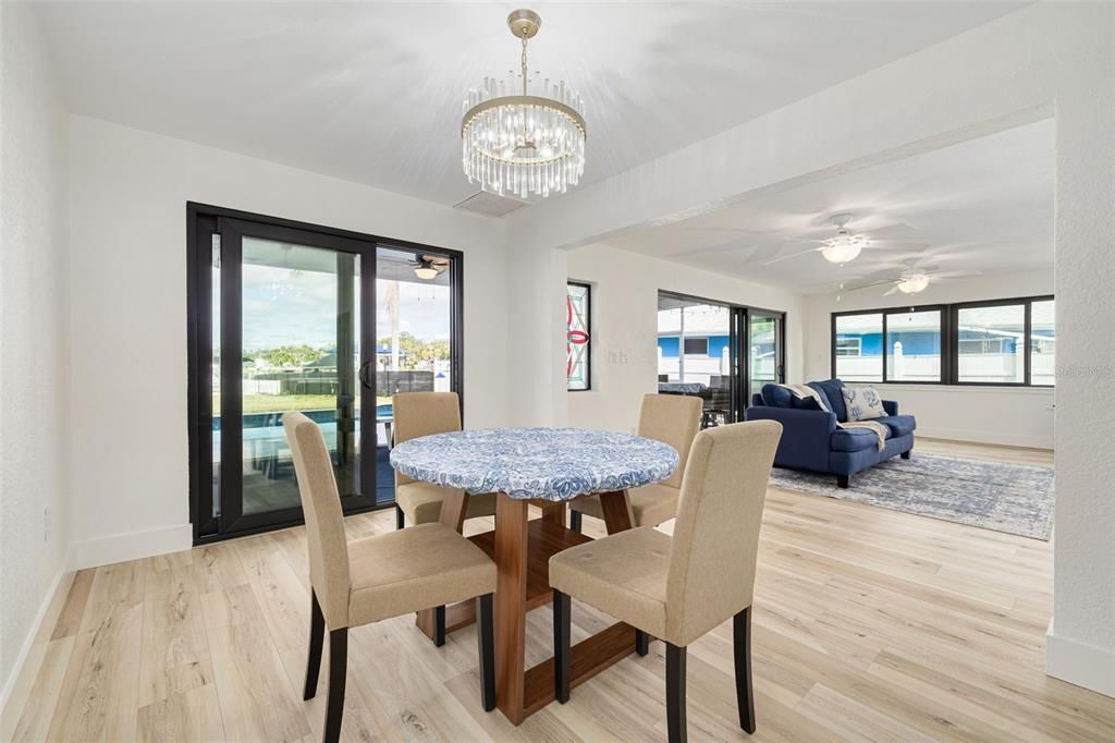 For Sale: $1,000,000 (4 beds, 2 baths, 3258 Square Feet)