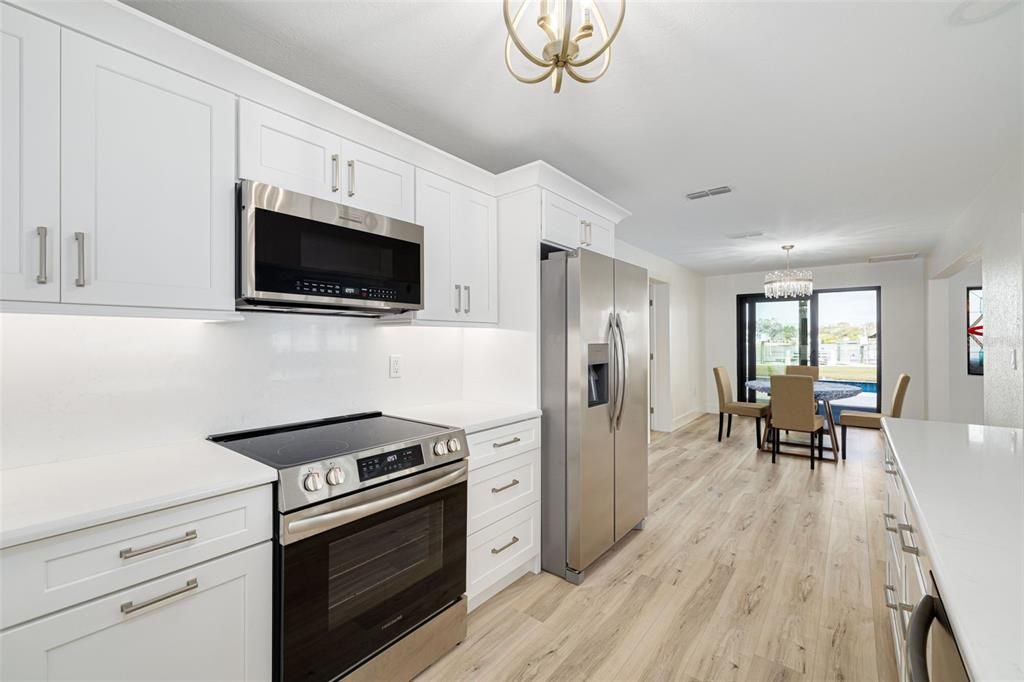 For Sale: $1,000,000 (4 beds, 2 baths, 3258 Square Feet)