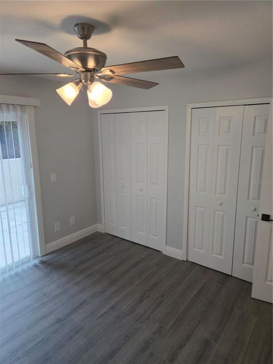 На продажу: $305,900 (2 спален, 2 ванн, 1136 Квадратных фут)