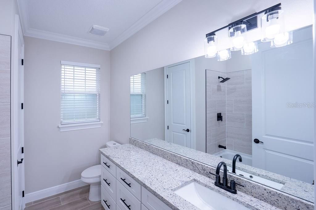 En Venta: $340,000 (4 camas, 3 baños, 2057 Pies cuadrados)