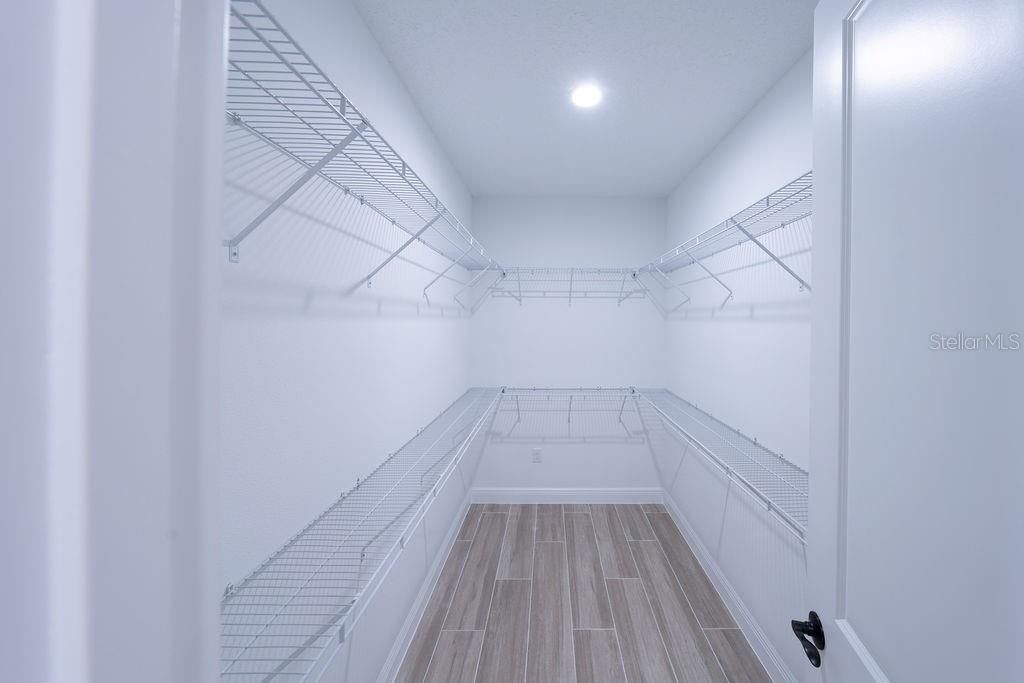 En Venta: $340,000 (4 camas, 3 baños, 2057 Pies cuadrados)