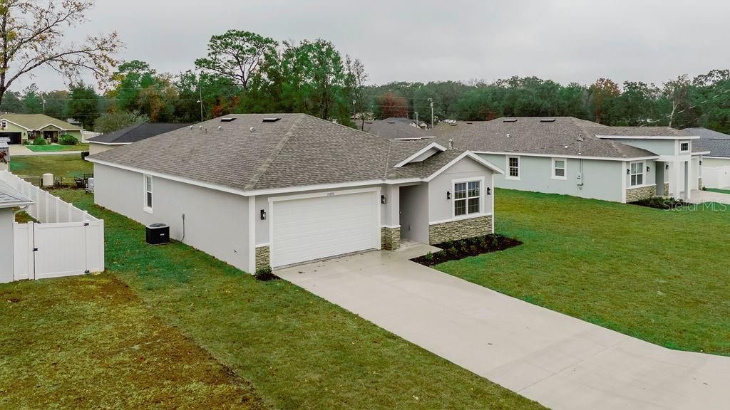 En Venta: $340,000 (4 camas, 3 baños, 2057 Pies cuadrados)