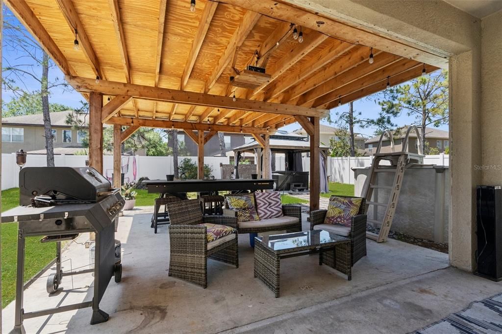 待售: $345,000 (4 贝兹, 3 浴室, 2663 平方英尺)