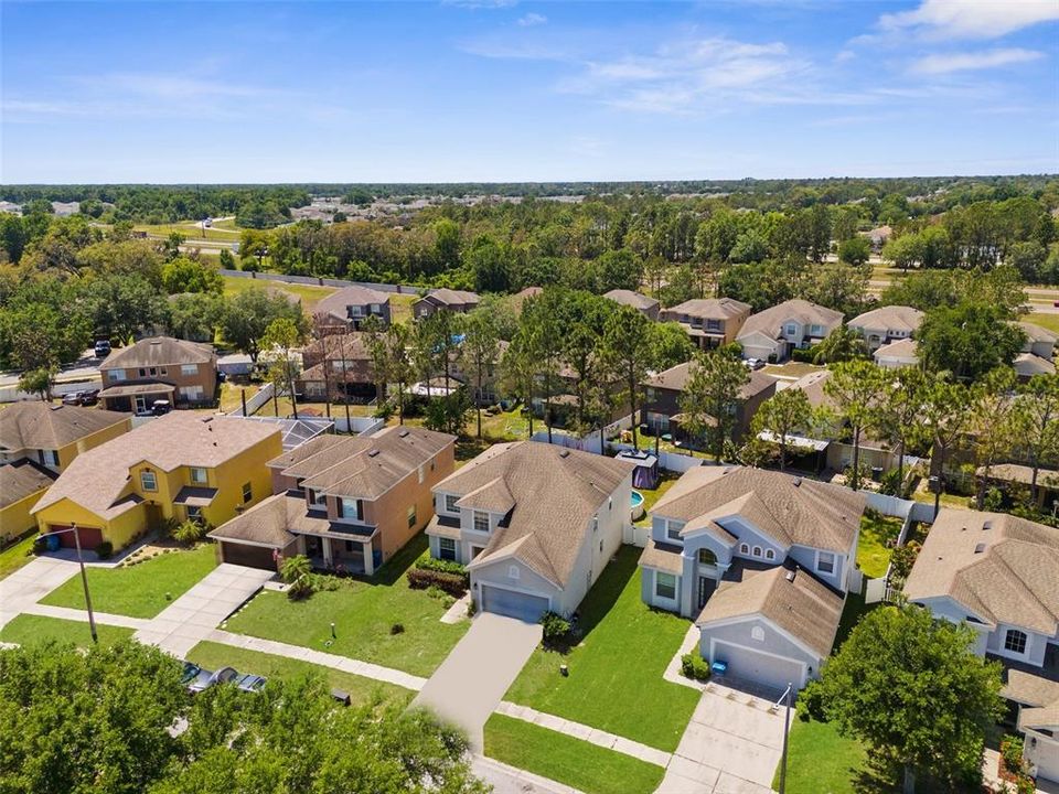 待售: $345,000 (4 贝兹, 3 浴室, 2663 平方英尺)