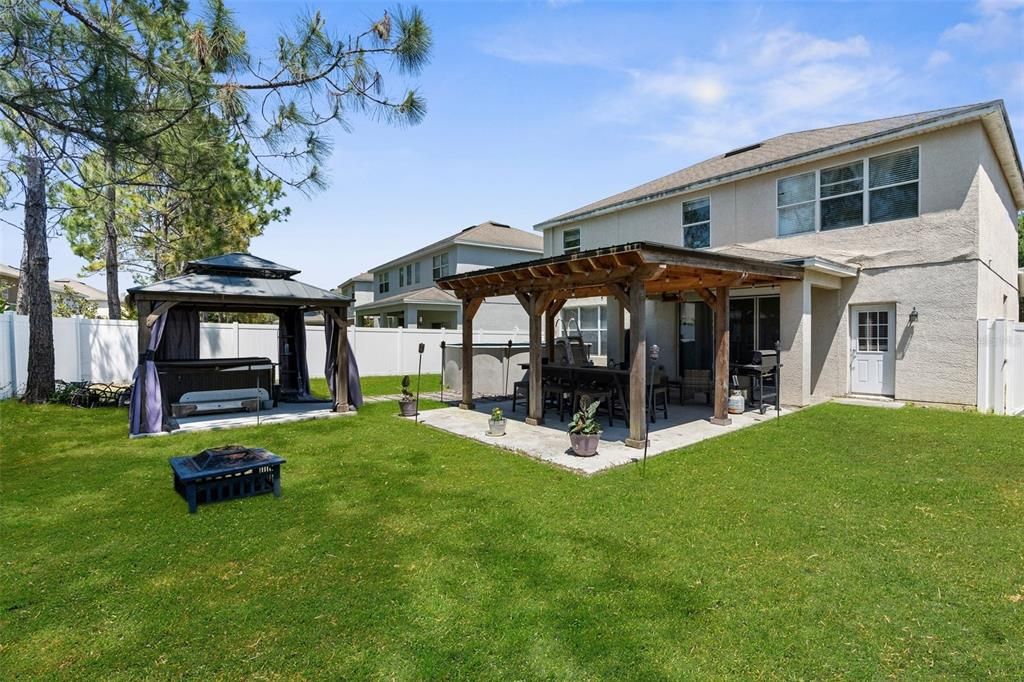 待售: $345,000 (4 贝兹, 3 浴室, 2663 平方英尺)