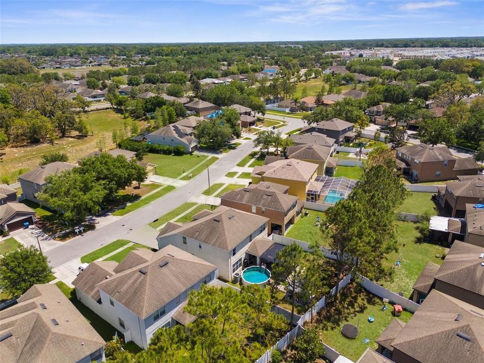 待售: $345,000 (4 贝兹, 3 浴室, 2663 平方英尺)