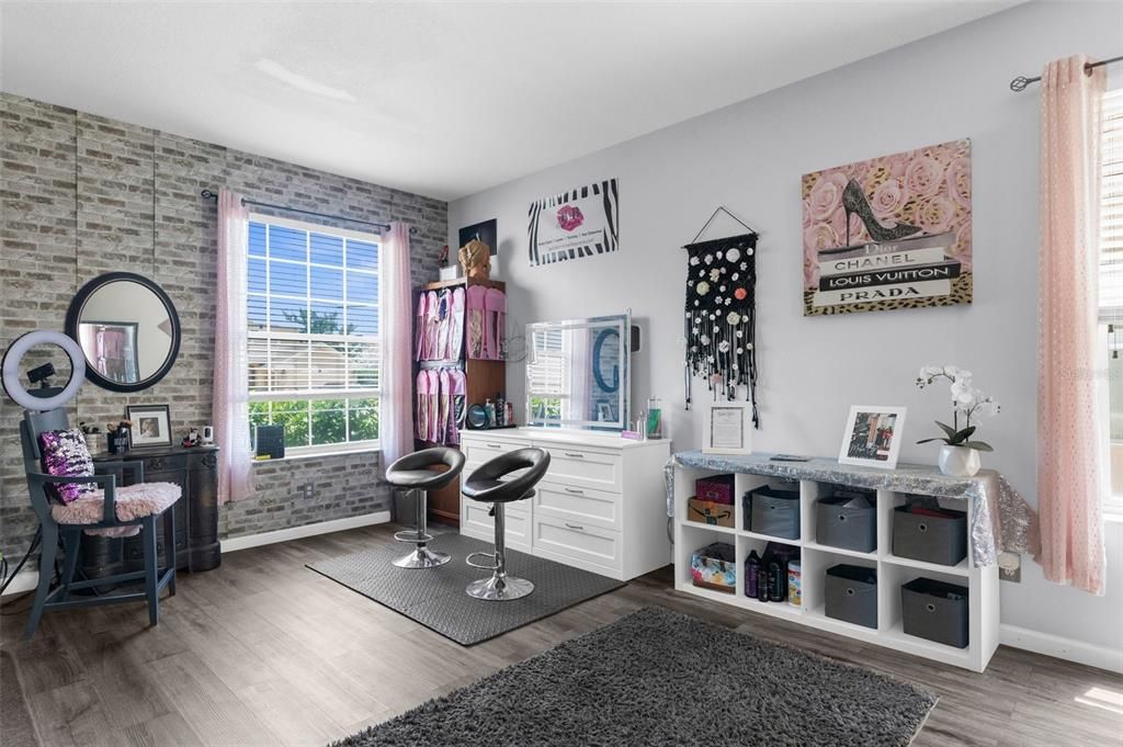 待售: $345,000 (4 贝兹, 3 浴室, 2663 平方英尺)