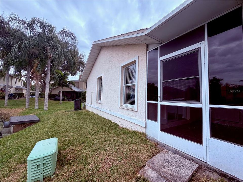 For Rent: $2,150 (3 beds, 2 baths, 1264 Square Feet)