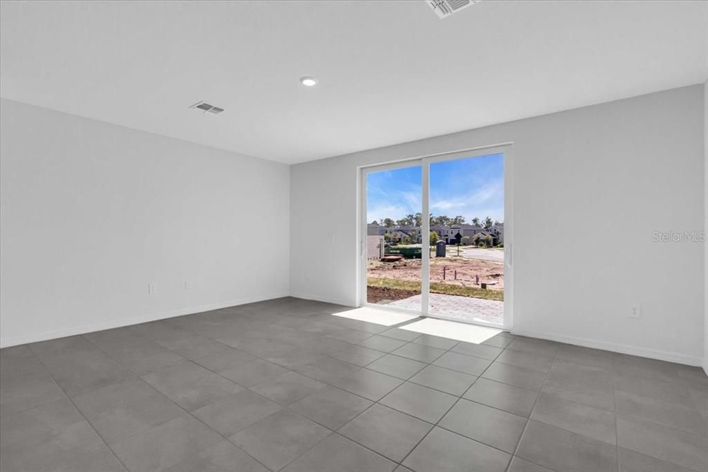 В аренду: $2,495 (3 спален, 2 ванн, 1405 Квадратных фут)