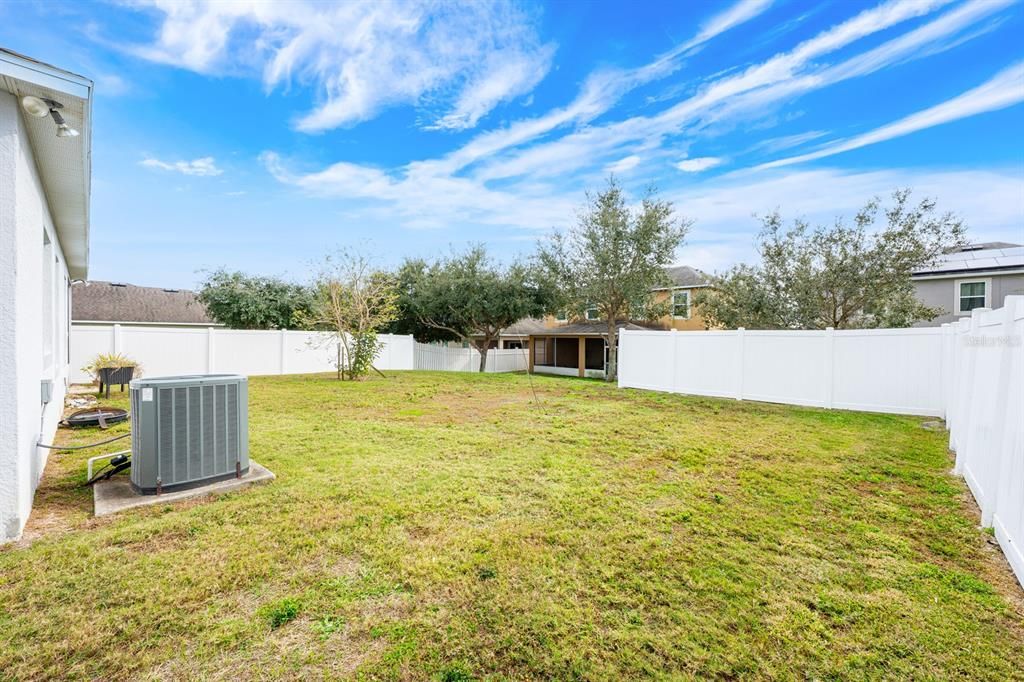 待售: $374,900 (4 贝兹, 2 浴室, 1980 平方英尺)