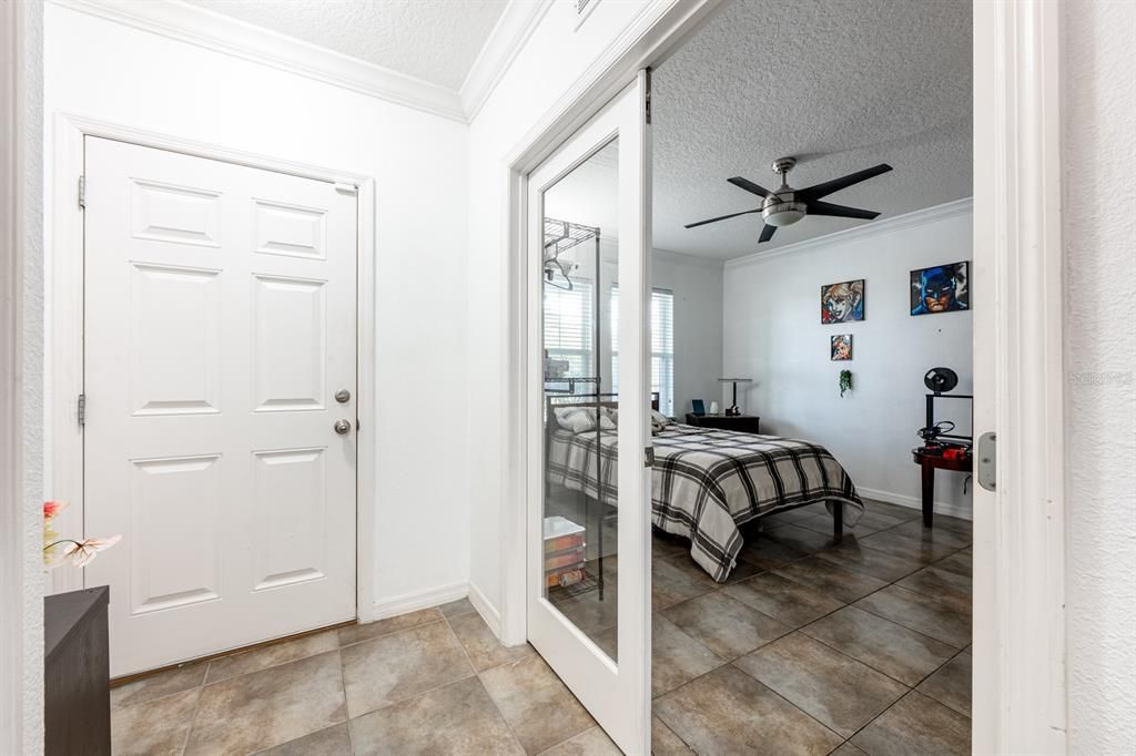 待售: $374,900 (4 贝兹, 2 浴室, 1980 平方英尺)