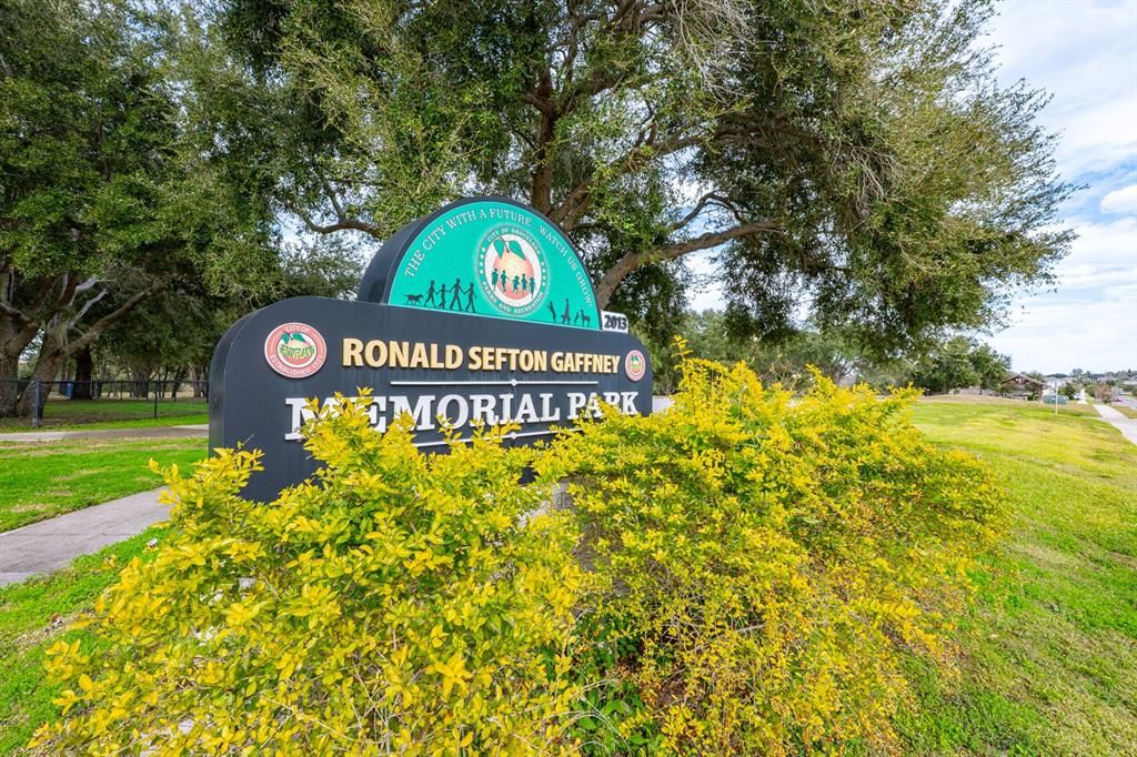 待售: $374,900 (4 贝兹, 2 浴室, 1980 平方英尺)