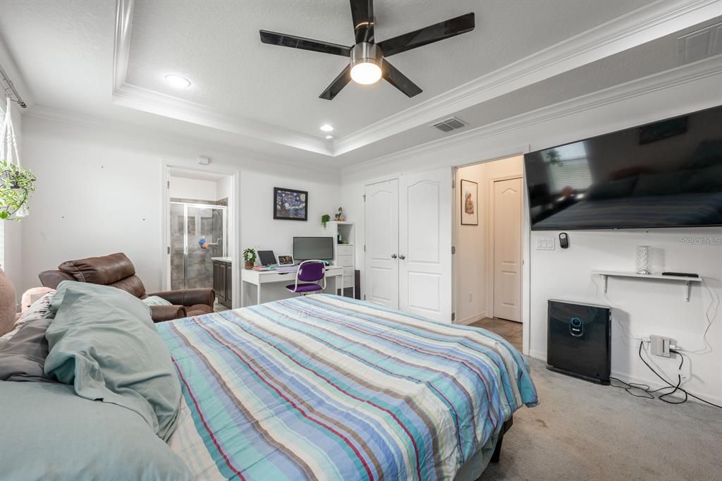 待售: $374,900 (4 贝兹, 2 浴室, 1980 平方英尺)