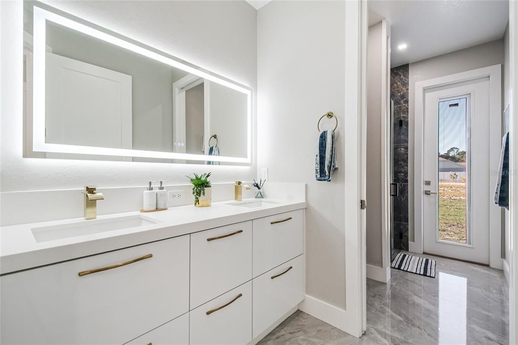 For Sale: $580,000 (4 beds, 3 baths, 2384 Square Feet)