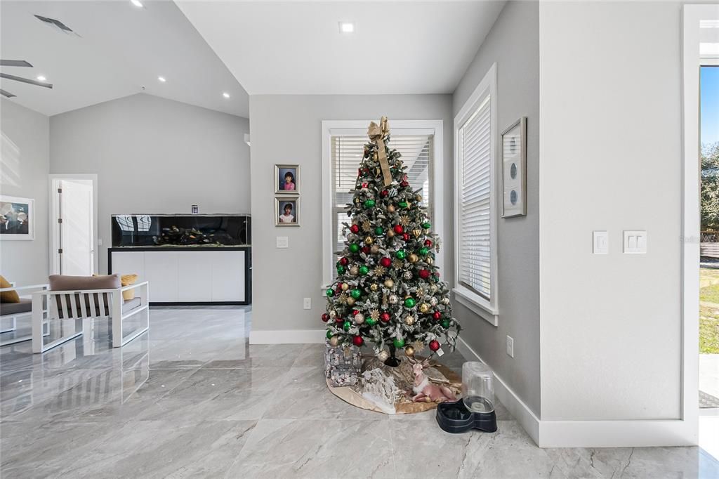 For Sale: $580,000 (4 beds, 3 baths, 2384 Square Feet)