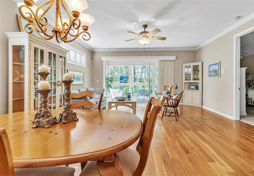 For Sale: $400,000 (2 beds, 2 baths, 1750 Square Feet)