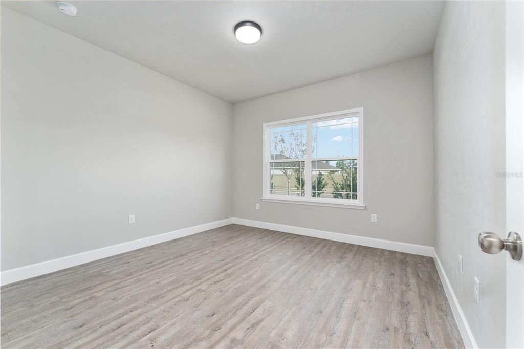 待售: $395,000 (4 贝兹, 2 浴室, 1807 平方英尺)