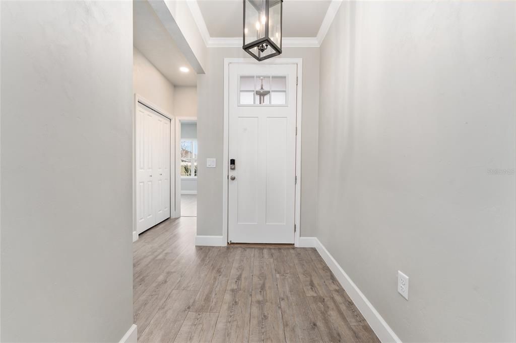 待售: $395,000 (4 贝兹, 2 浴室, 1807 平方英尺)