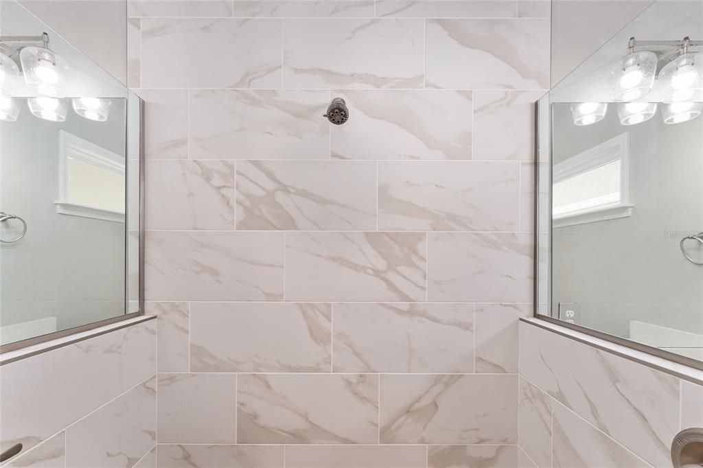 待售: $395,000 (4 贝兹, 2 浴室, 1807 平方英尺)