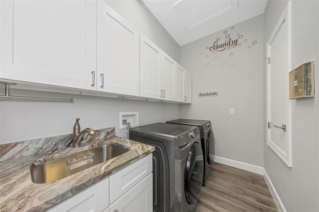 En Renta: $3,400 (3 camas, 2 baños, 2230 Pies cuadrados)