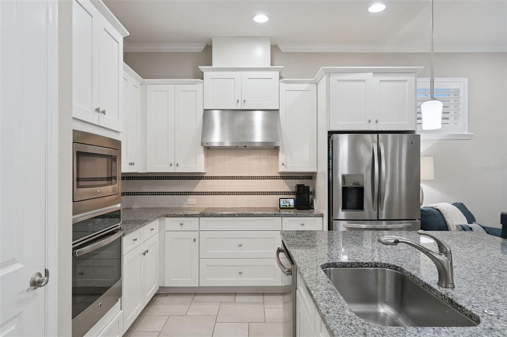 En Venta: $669,000 (3 camas, 2 baños, 1875 Pies cuadrados)