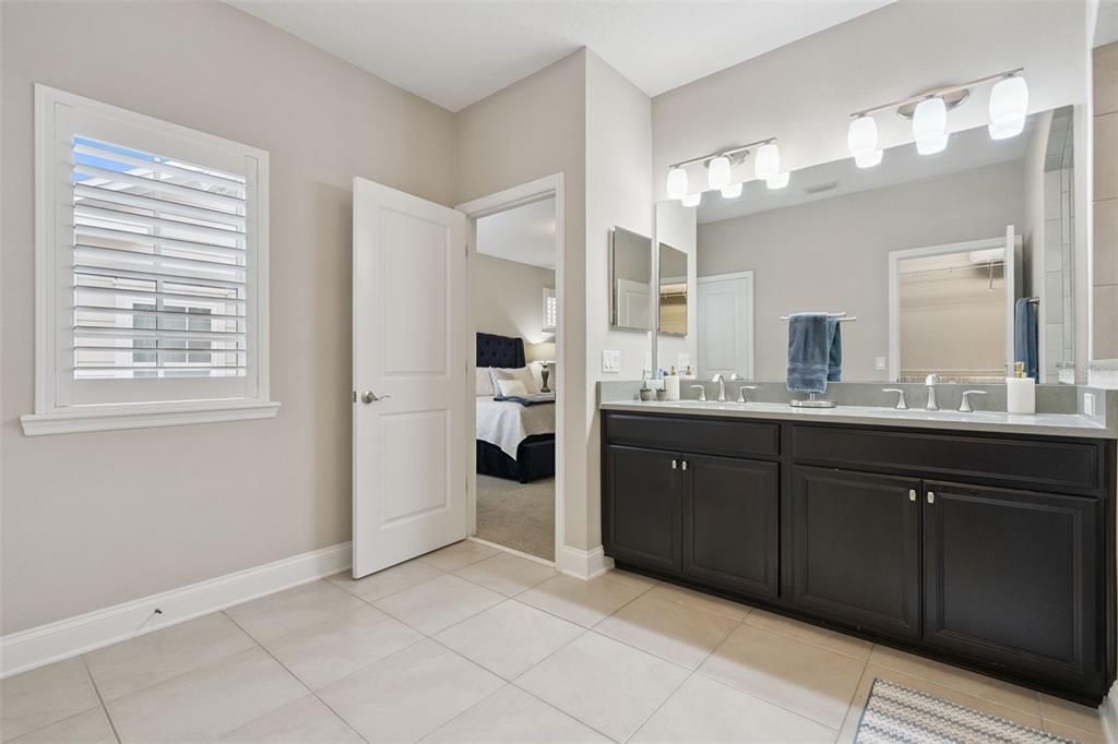 En Venta: $669,000 (3 camas, 2 baños, 1875 Pies cuadrados)