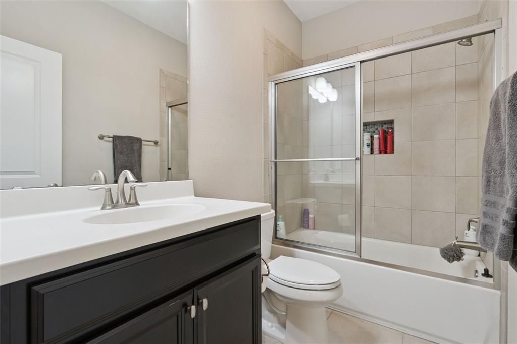 En Venta: $669,000 (3 camas, 2 baños, 1875 Pies cuadrados)