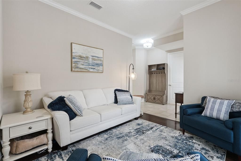 En Venta: $669,000 (3 camas, 2 baños, 1875 Pies cuadrados)