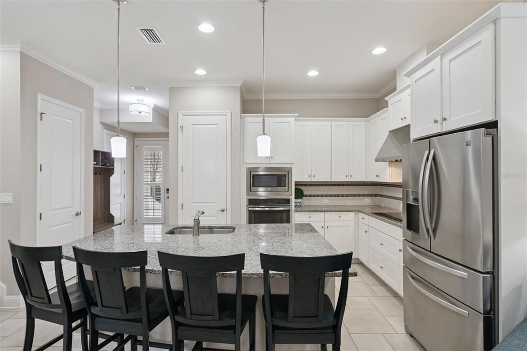 En Venta: $669,000 (3 camas, 2 baños, 1875 Pies cuadrados)