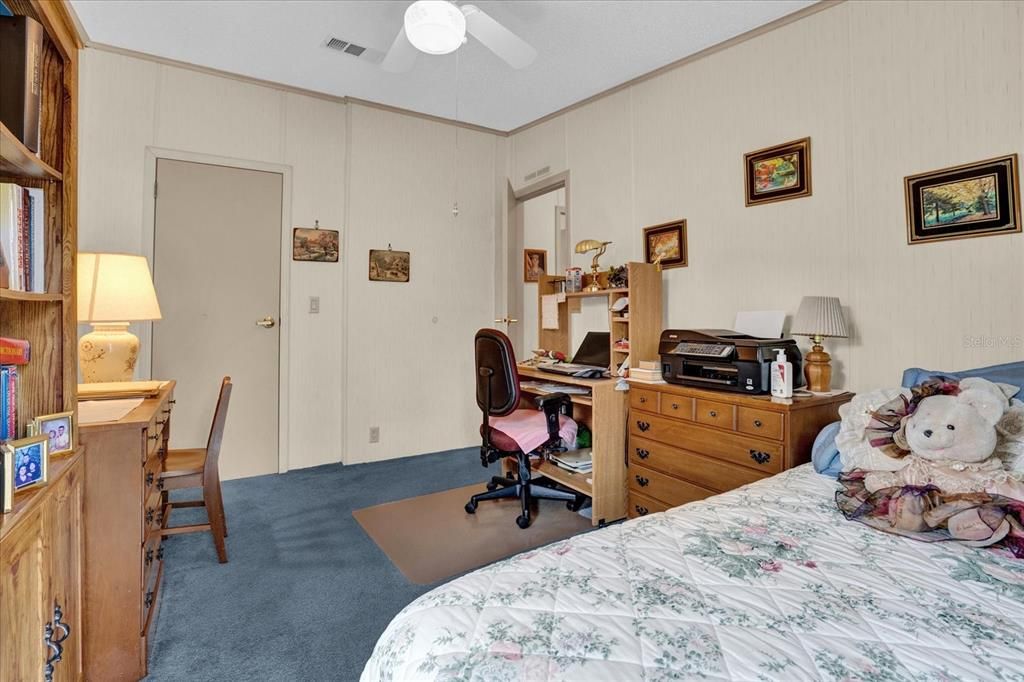 For Sale: $214,000 (3 beds, 2 baths, 1546 Square Feet)