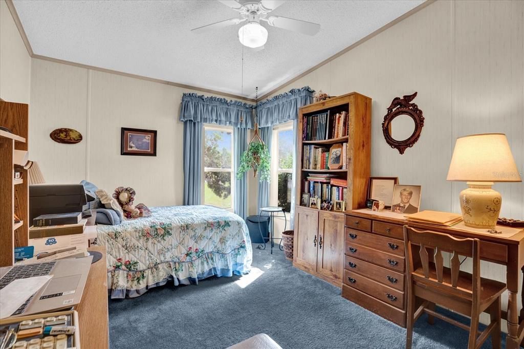 For Sale: $214,000 (3 beds, 2 baths, 1546 Square Feet)