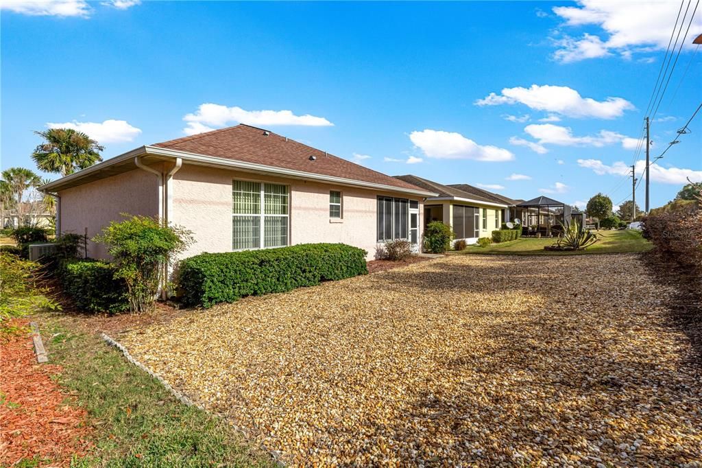 待售: $247,500 (2 贝兹, 2 浴室, 1578 平方英尺)