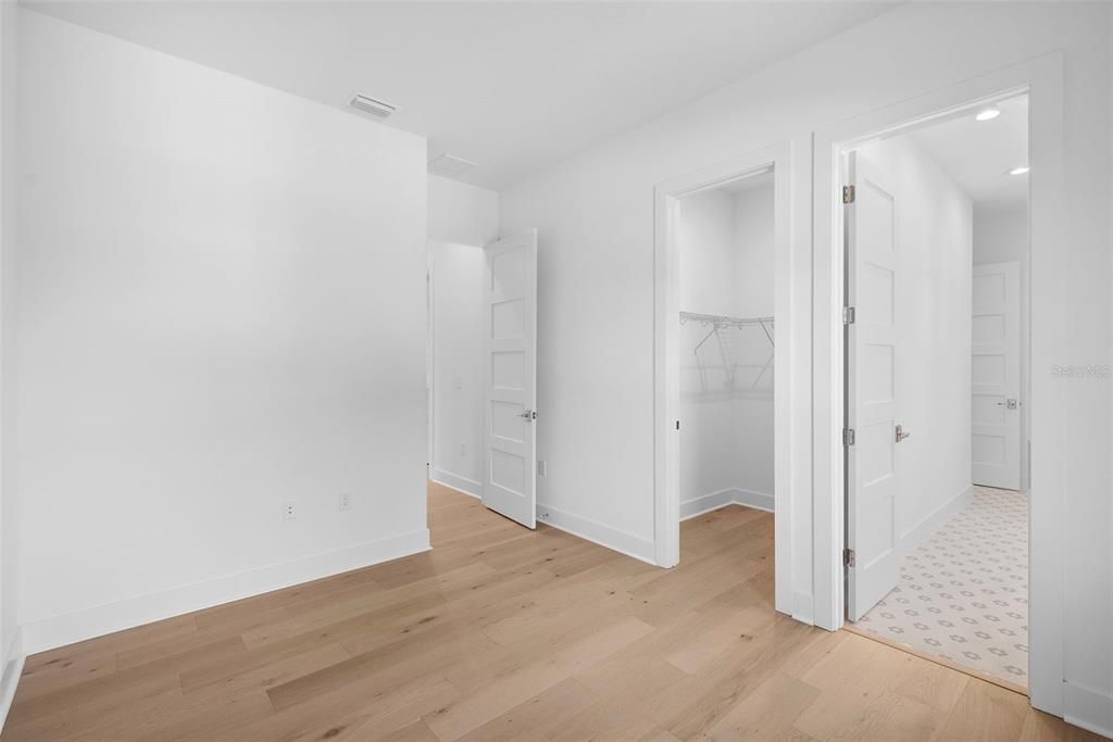 Active With Contract: $1,140,000 (4 beds, 3 baths, 3231 Square Feet)