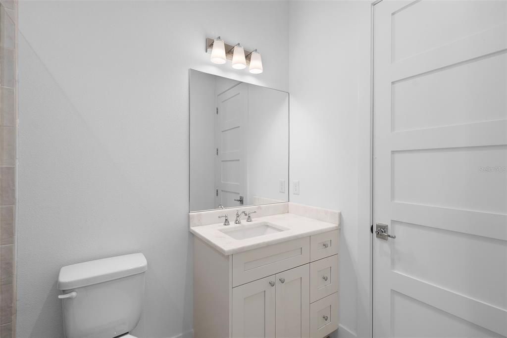 Active With Contract: $1,140,000 (4 beds, 3 baths, 3231 Square Feet)