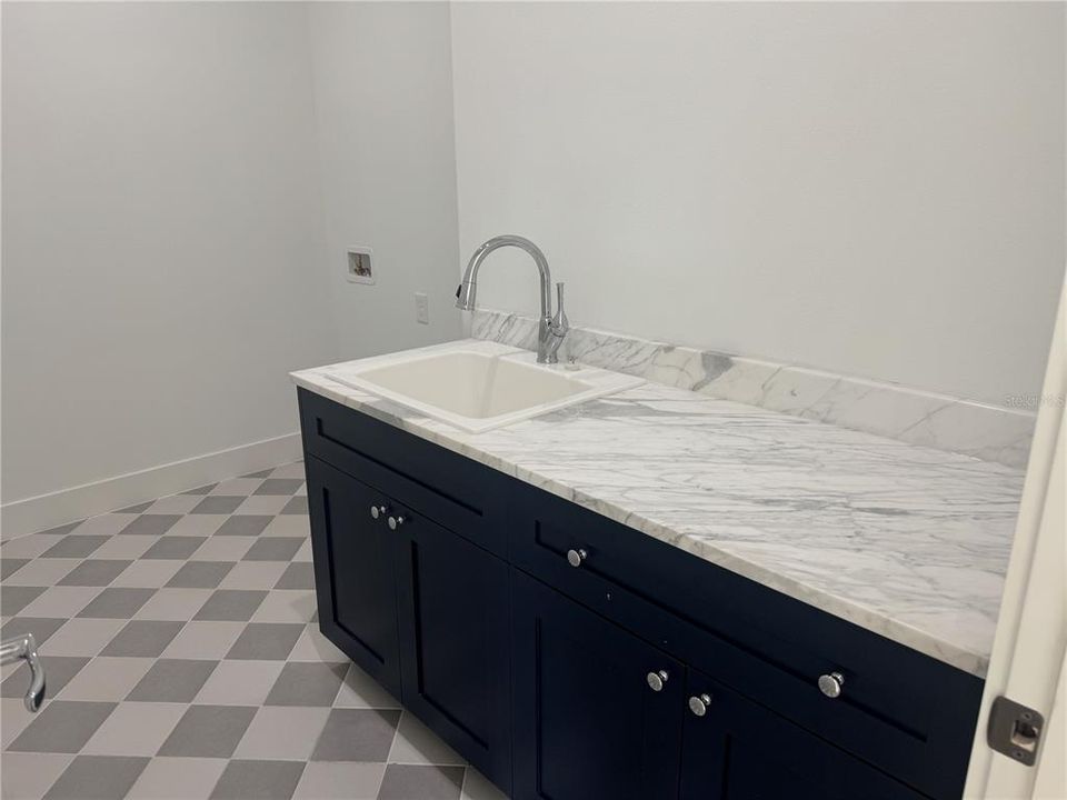 待售: $1,285,000 (4 贝兹, 3 浴室, 3231 平方英尺)