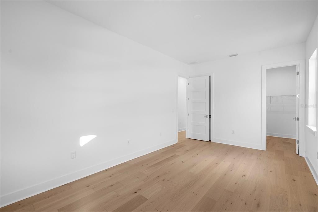 Active With Contract: $1,140,000 (4 beds, 3 baths, 3231 Square Feet)