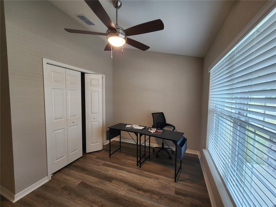 出租: $2,000 (4 贝兹, 2 浴室, 1885 平方英尺)