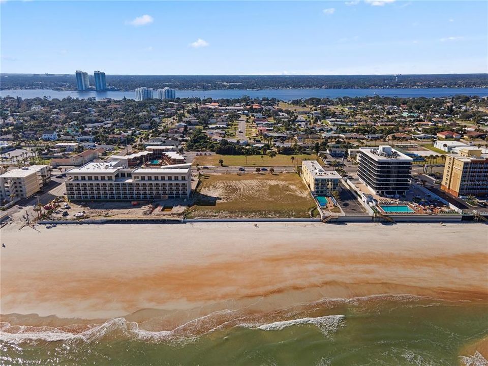 En Venta: $6,000,000 (2.87 acres)