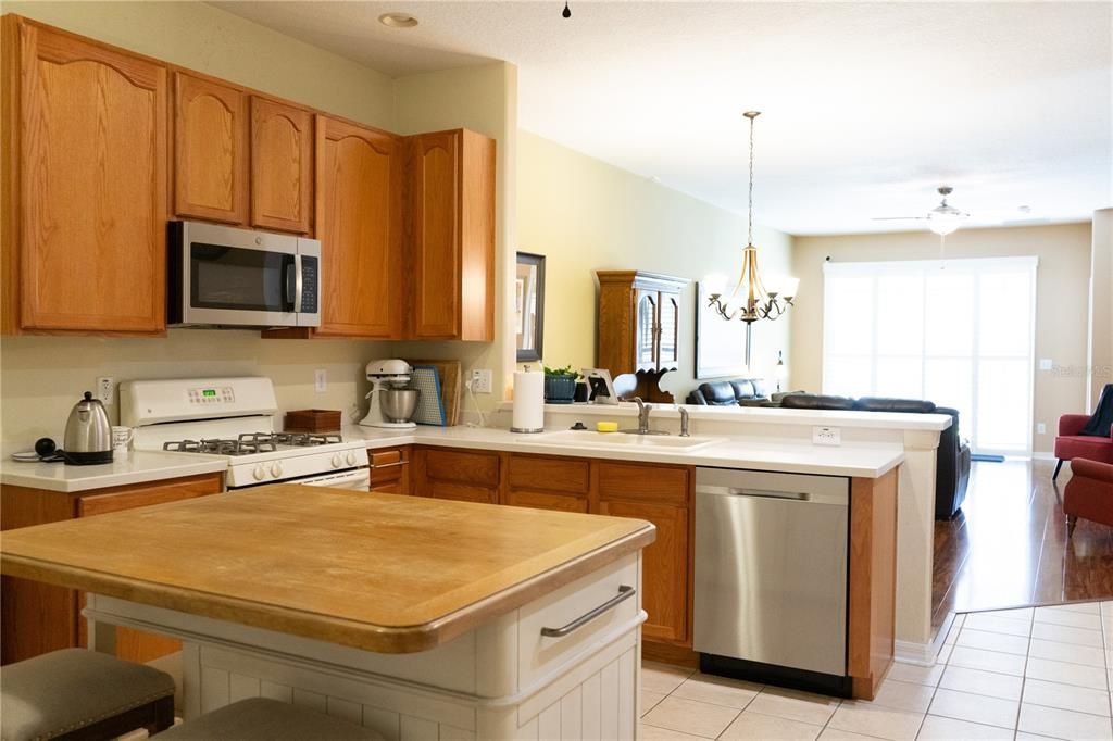 待售: $339,000 (3 贝兹, 2 浴室, 1722 平方英尺)