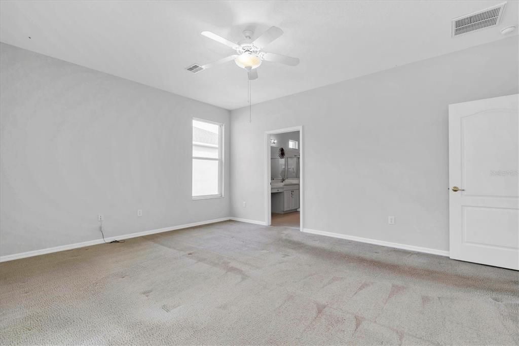 待售: $385,000 (2 贝兹, 2 浴室, 2206 平方英尺)