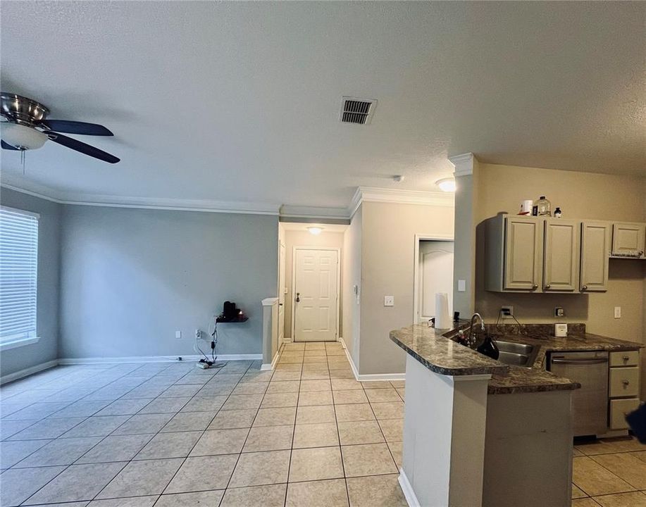 For Sale: $140,000 (2 beds, 2 baths, 1110 Square Feet)