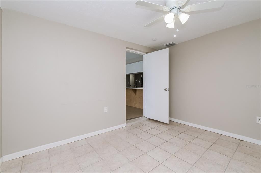 En Renta: $1,945 (3 camas, 2 baños, 1272 Pies cuadrados)