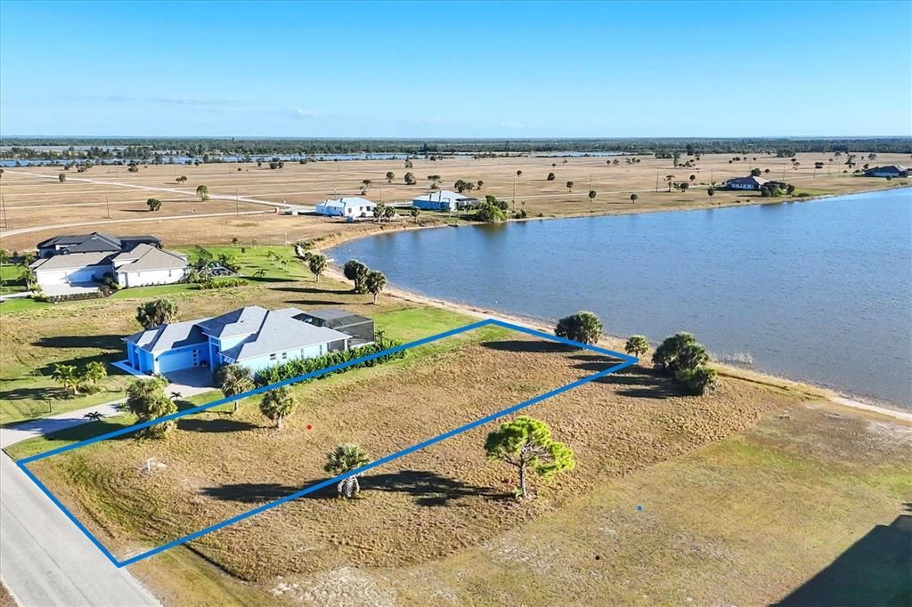 Activo con contrato: $99,000 (0.41 acres)