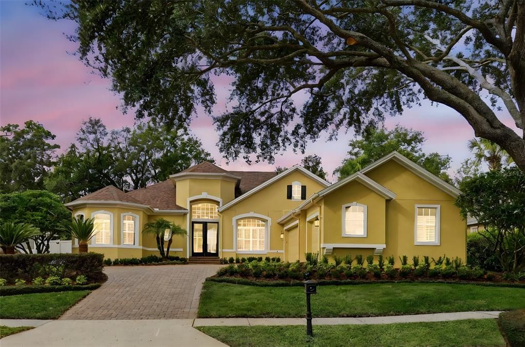 For Sale: $899,000 (5 beds, 3 baths, 3200 Square Feet)