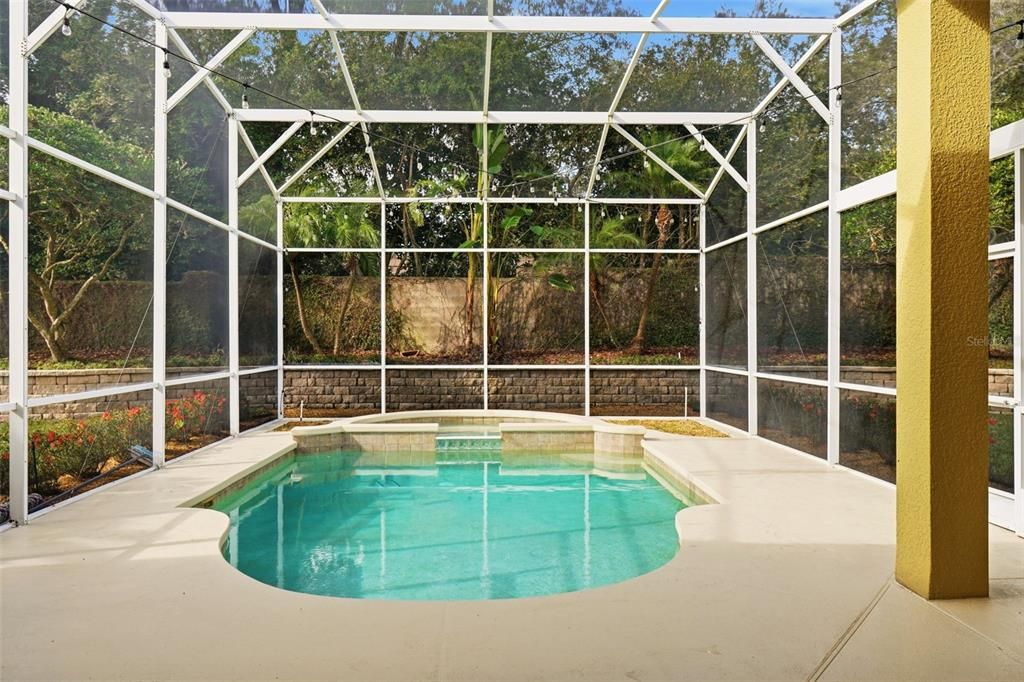 For Sale: $899,000 (5 beds, 3 baths, 3200 Square Feet)