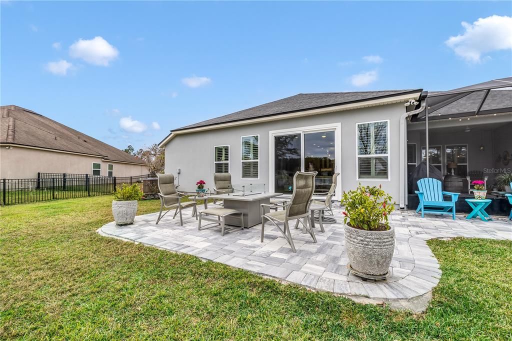 For Sale: $624,900 (4 beds, 2 baths, 2605 Square Feet)