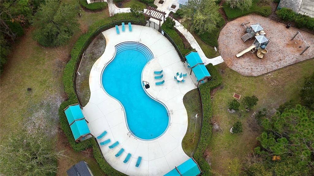 For Sale: $624,900 (4 beds, 2 baths, 2605 Square Feet)