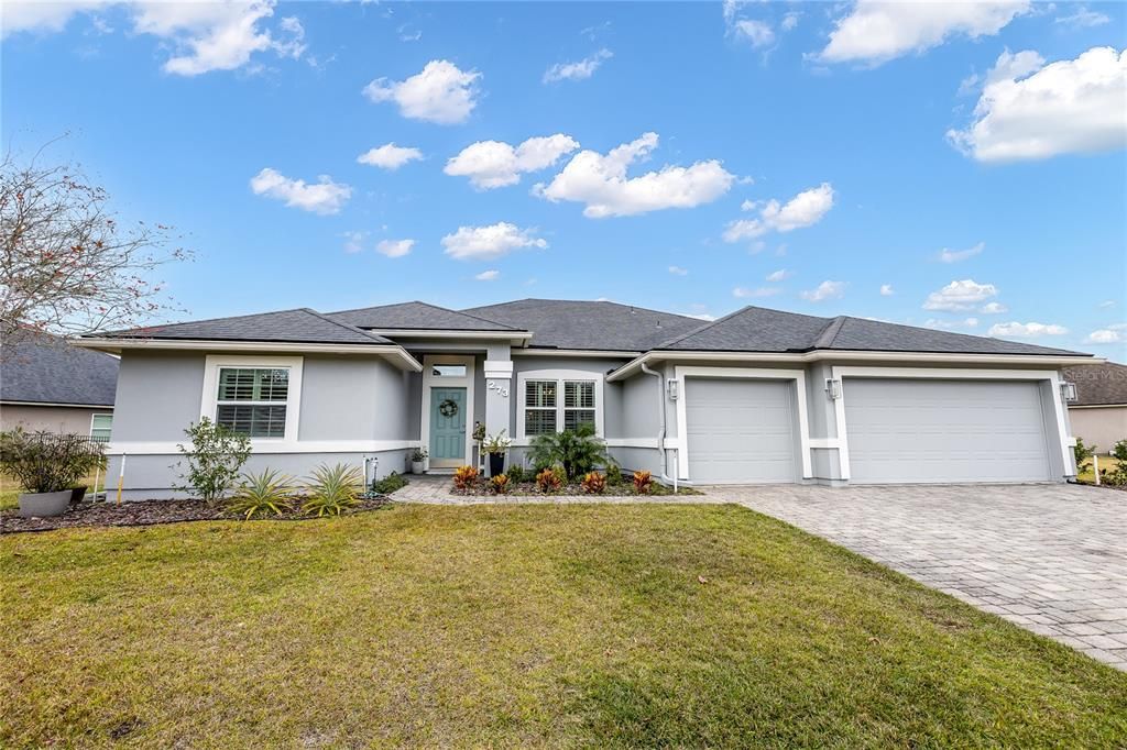 For Sale: $624,900 (4 beds, 2 baths, 2605 Square Feet)